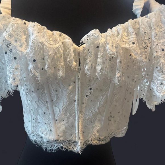 Clarisse Ivory and Fuchsia Lace Top - Picture 4 of 5